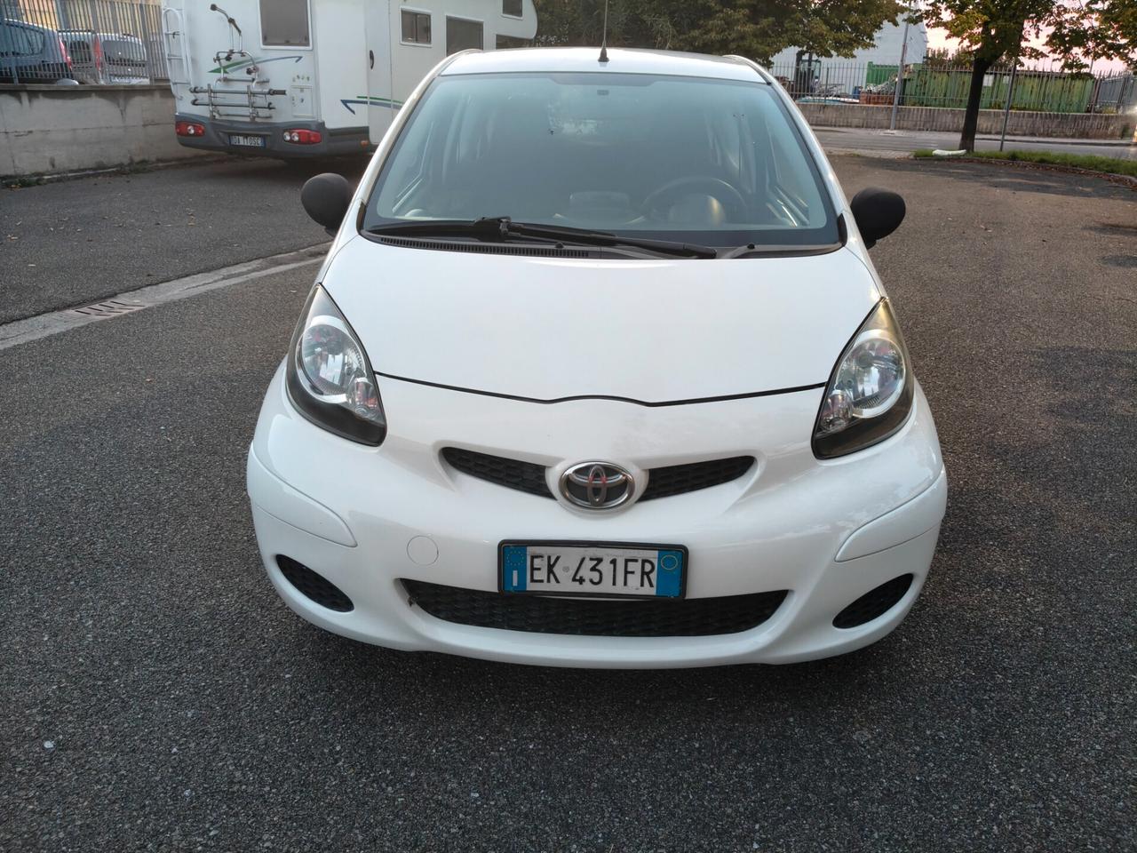Toyota Aygo 1.0 SOLO 76.000 KM NAV