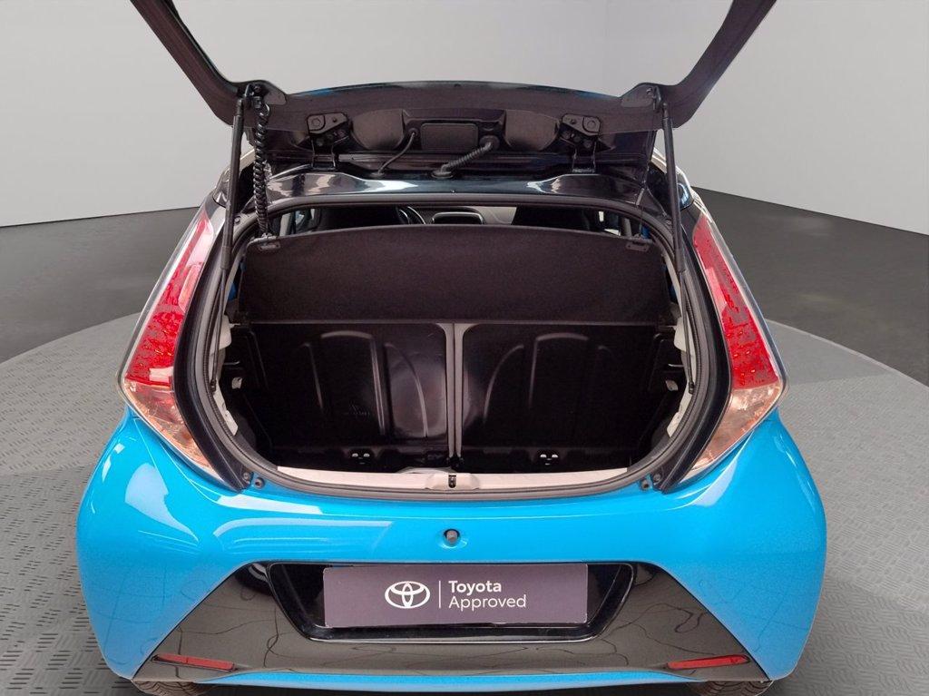 TOYOTA Aygo 5p 1.0 x-cite del 2015