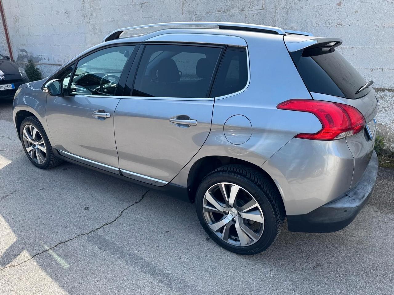 Peugeot 2008 1.6 e-HDi 115 CV Stop&Start Allure