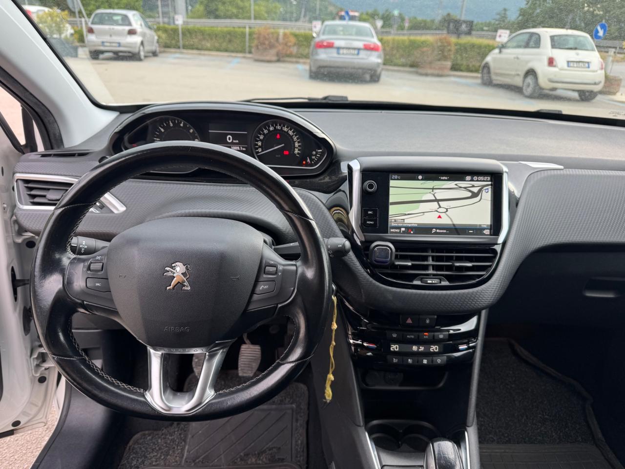 Peugeot 208 PureTech 82 5p. GPL Allure