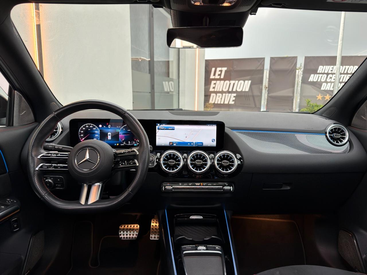 Mercedes-benz GLA 200 d 150 CV AMG Premium Plus UNICO PROPRIETARIO IVA ESPOSTA