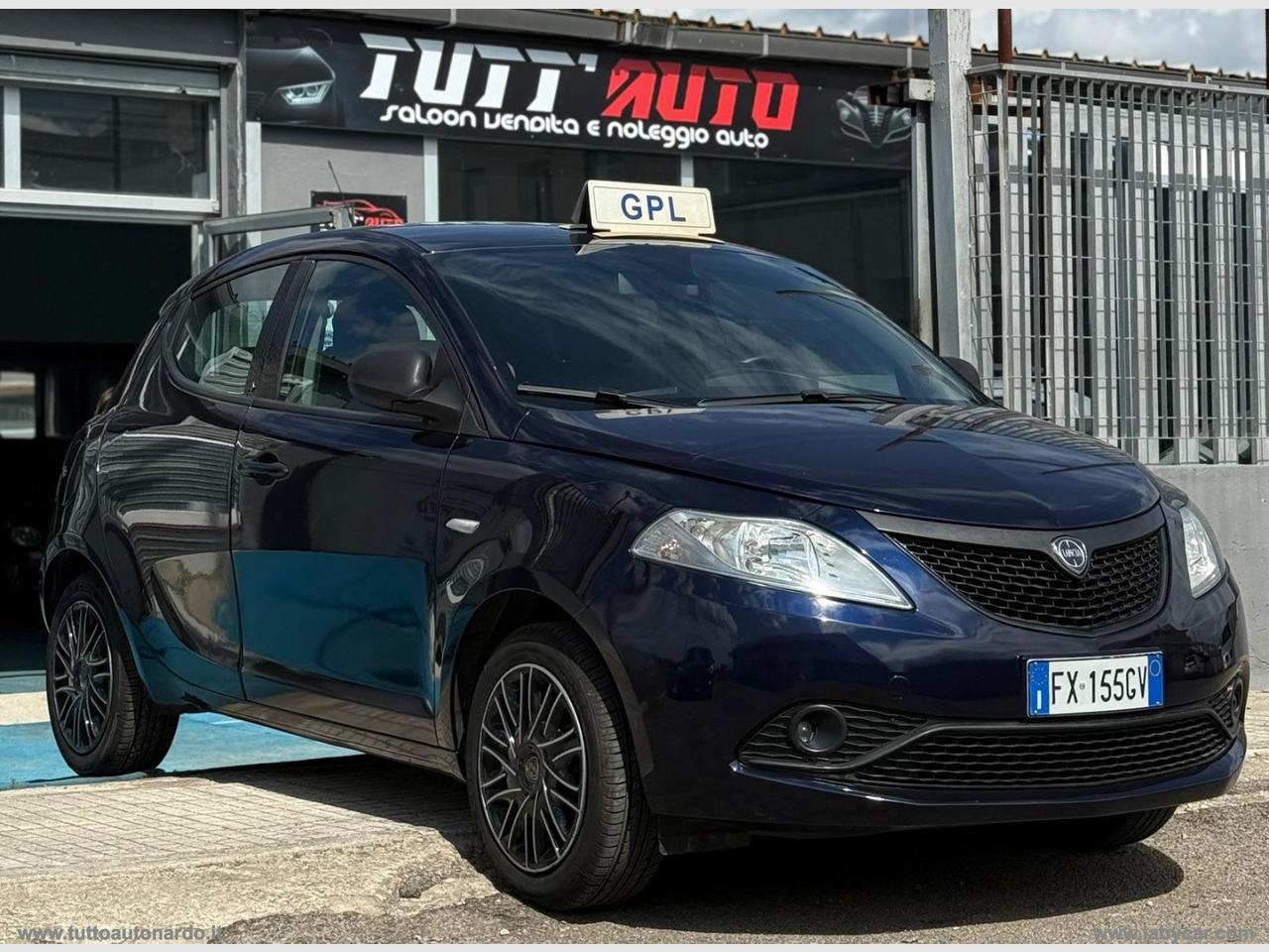 LANCIA Ypsilon 1.2 69 CV 5p. GPL Ecochic Gold