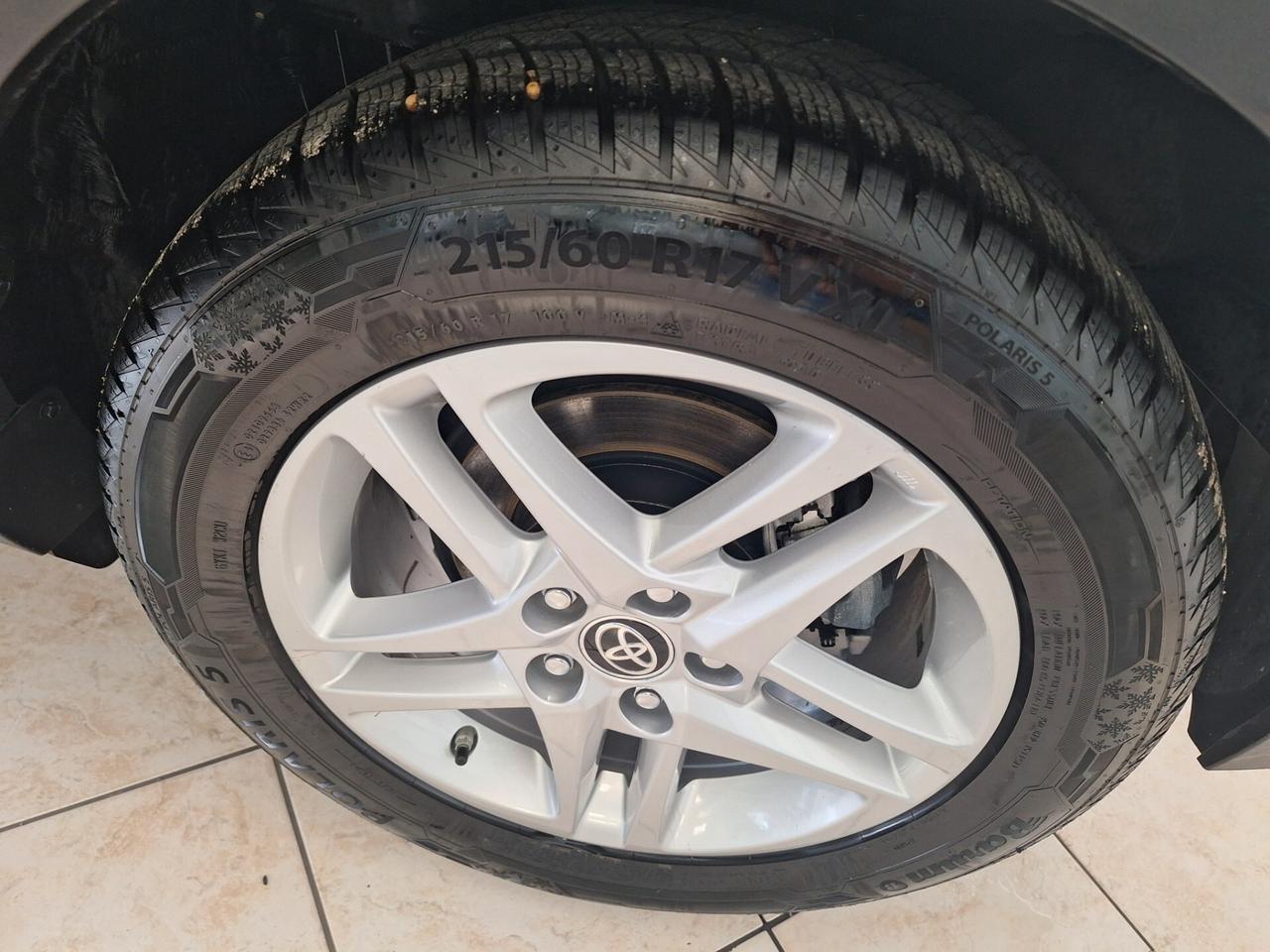 Toyota C-HR 1.8 Hybrid E-CVT Business
