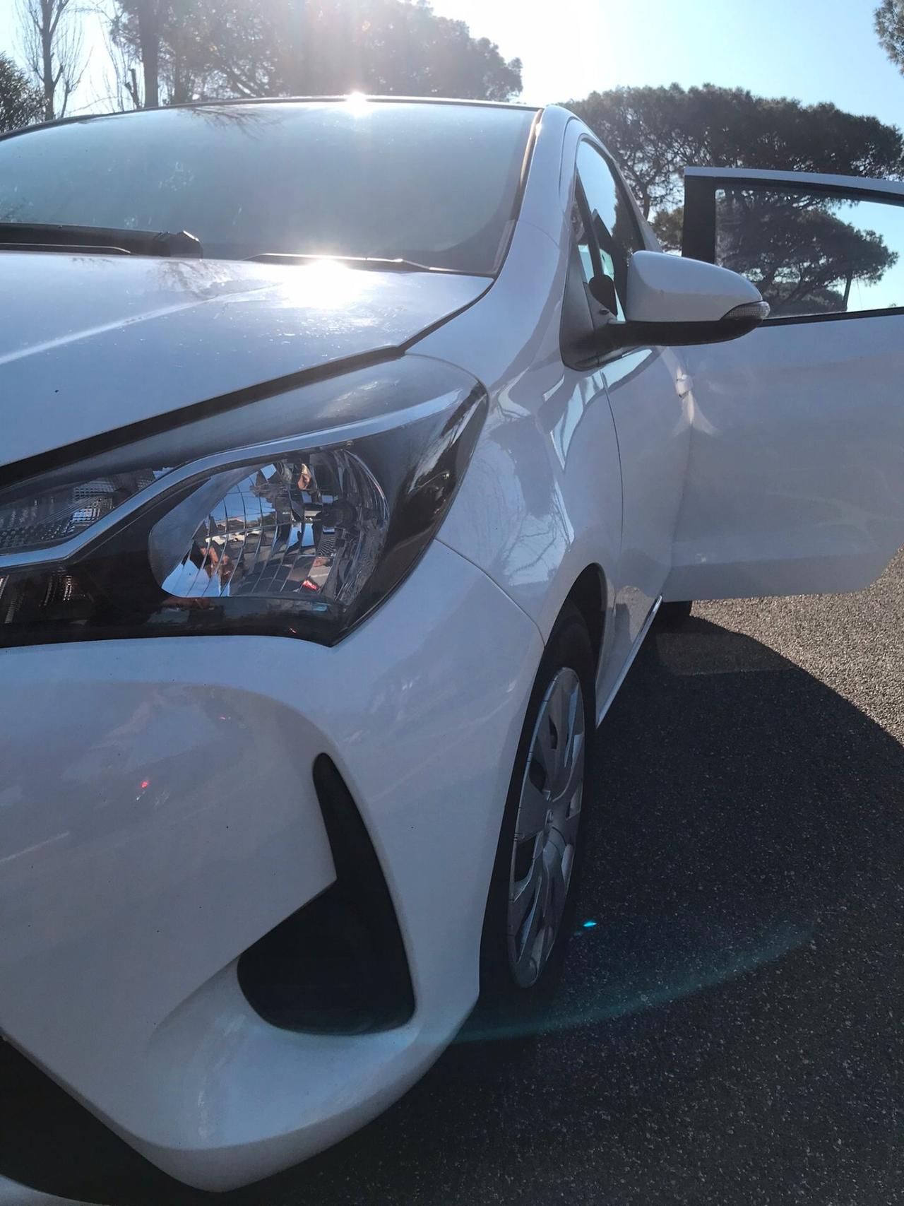 Toyota Yaris 1.0 5 porte Active