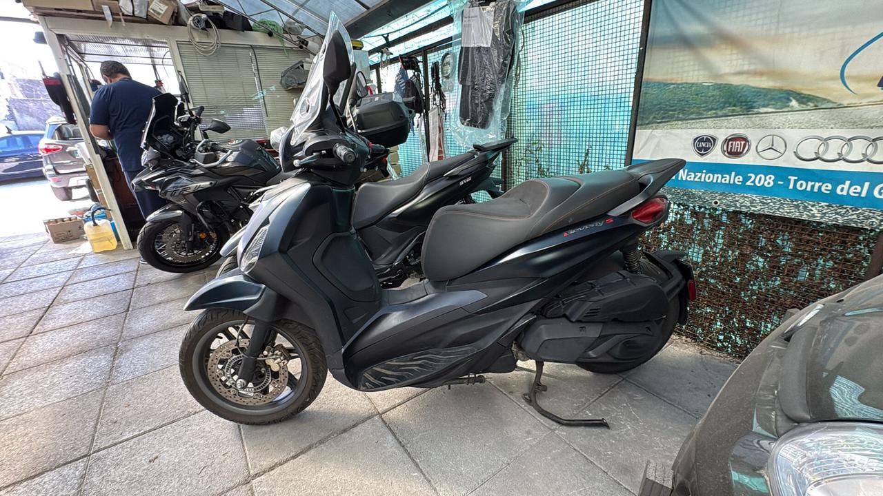 Piaggio Beverly 400 del 2022 USATO