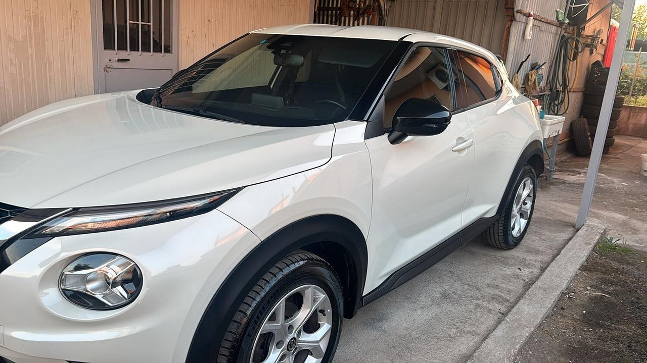 Nissan Juke 1.0 DIG-T 114 CV N-Connecta