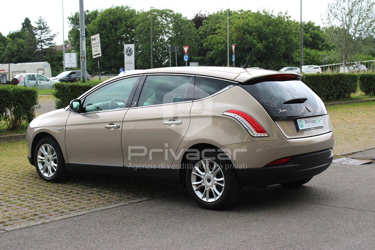 LANCIA Delta 1.6 MJT DPF 105 CV Silver