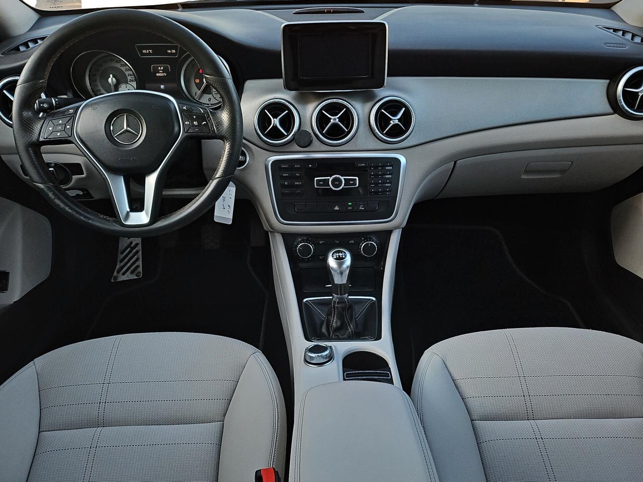 Mercedes-benz CLA 200 CDI Premium