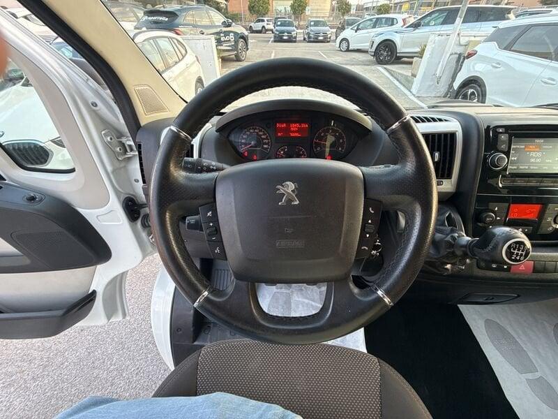 Peugeot Boxer 330 BlueHDi 140 S&S PC-TN Premium