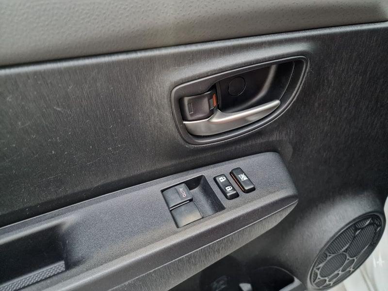 Toyota Yaris Yaris 1.0 5 porte Lounge