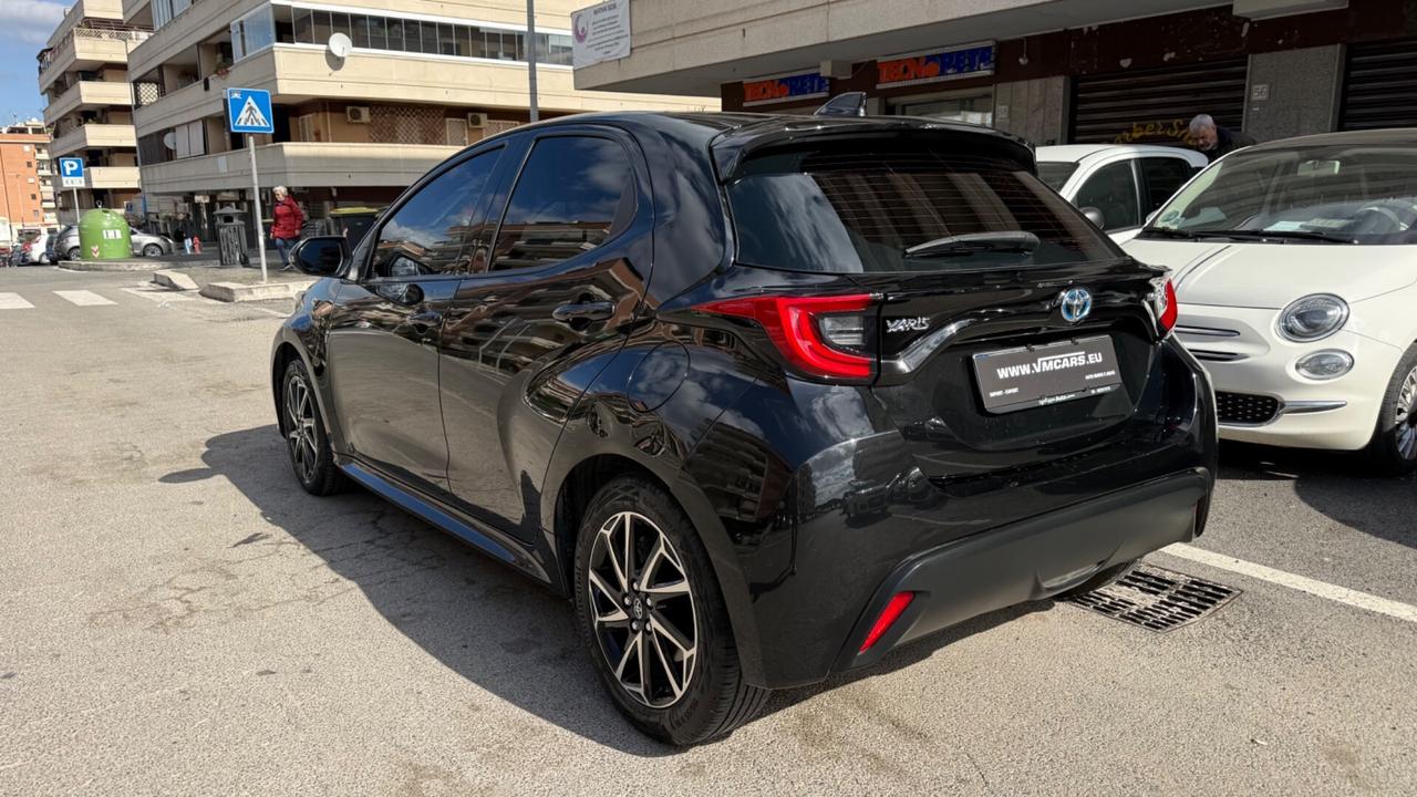 Toyota Yaris 1.5 Hybrid 5 porte StyleLED NAVI KAMERA PDC CLIMA AUTOMATICO BLUETOOTH CERCHI 17