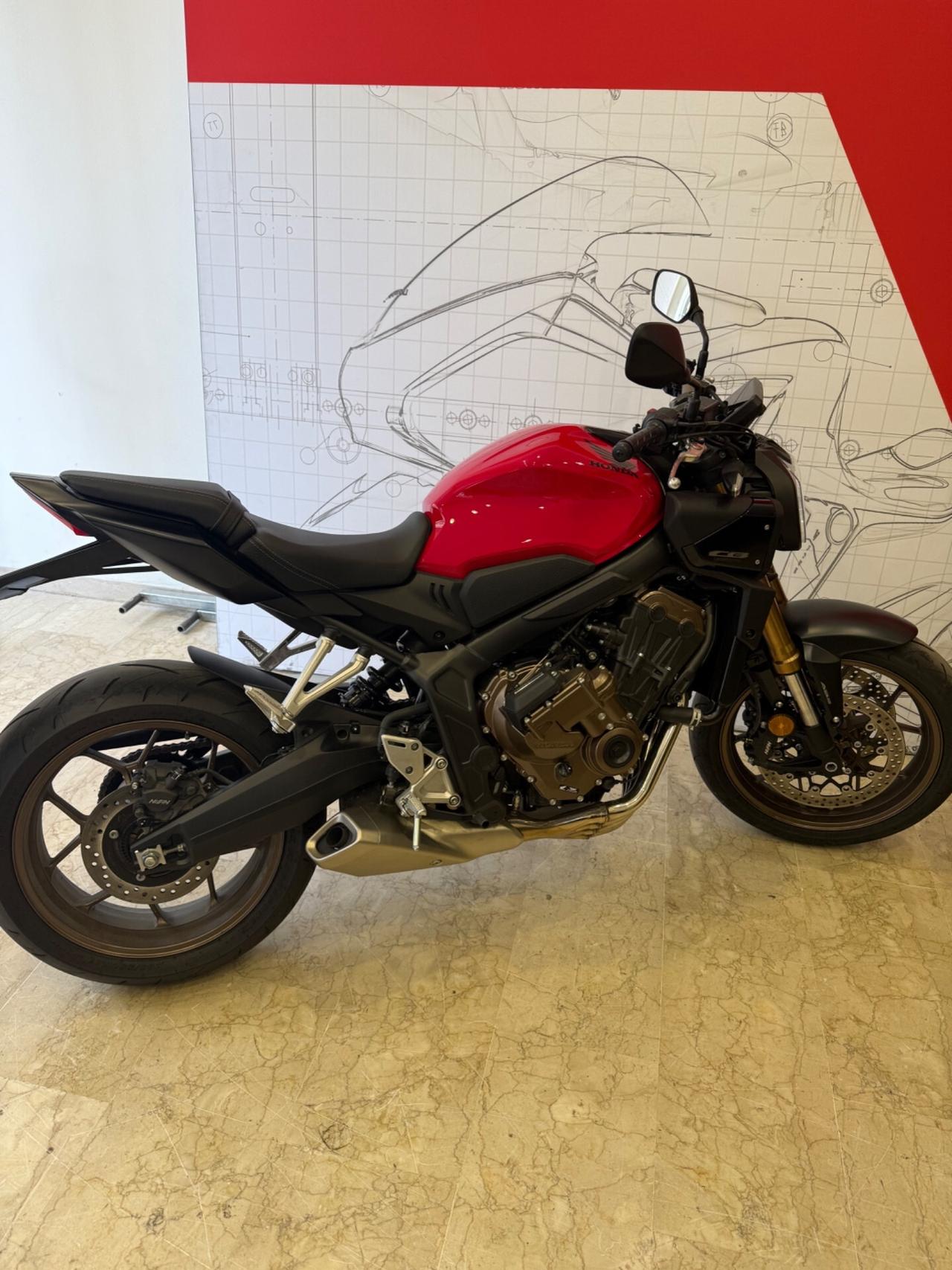 Honda CB 650 R