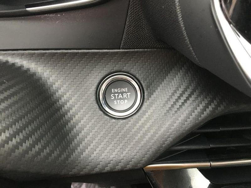 Peugeot 208 PureTech 100cv Allure NAVI +CERCHI 16+VETRI SCURI+KEYLESS