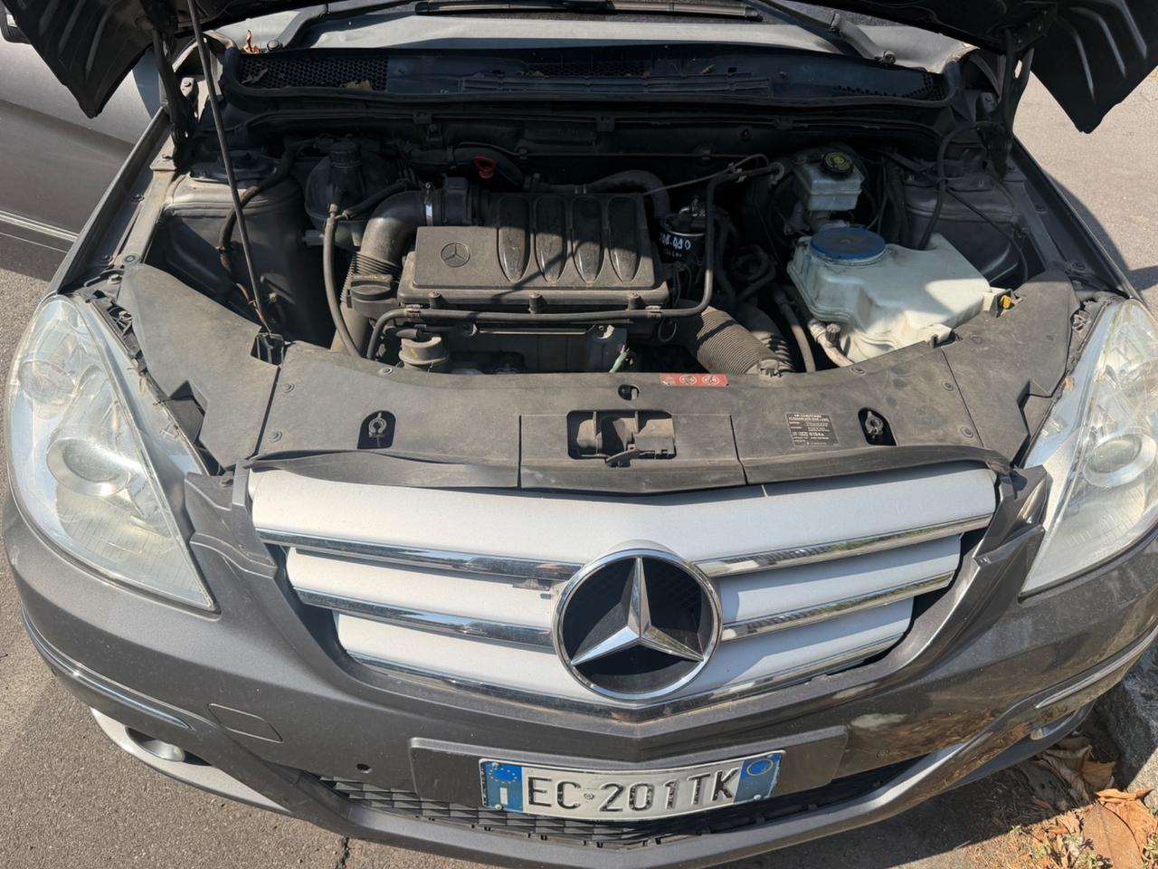MERCEDES CLASE B 200CDI 140CV INCIDENTATATO
