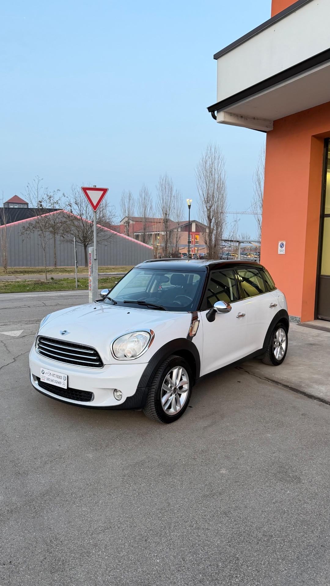 Mini Cooper Countryman 2.0 D Automatica