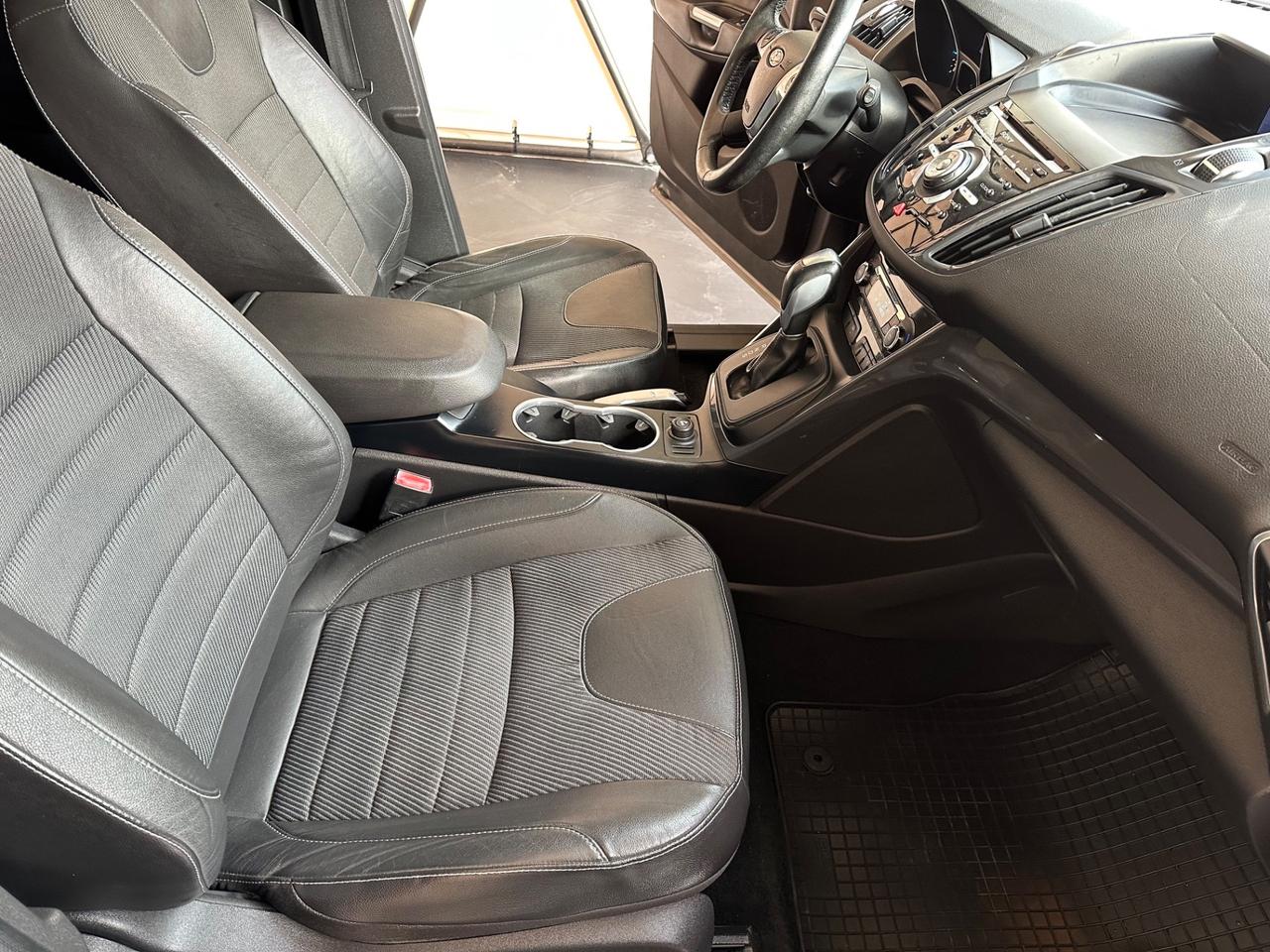 Ford Kuga 2.0 TDCi 163 CV 4WD Powersh.Titanium DPF