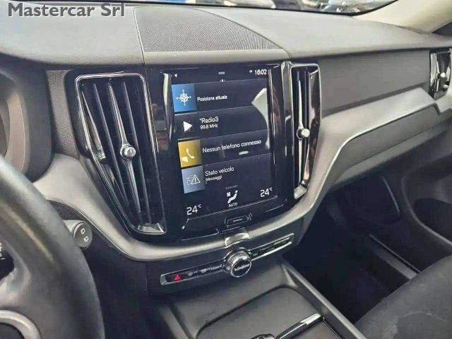VOLVO XC60 XC60 2.0 b4 Momentum Business awd auto -GE726SL