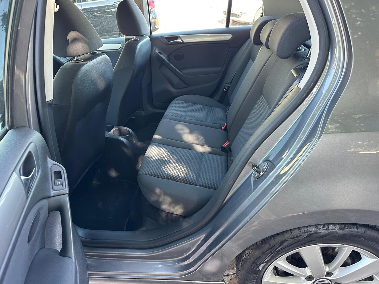 Volkswagen Golf 1.6 TDI DPF 5p. Highline