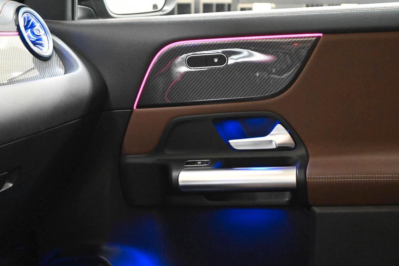 MERCEDES GLA (X156) GLA 200 d Automati...