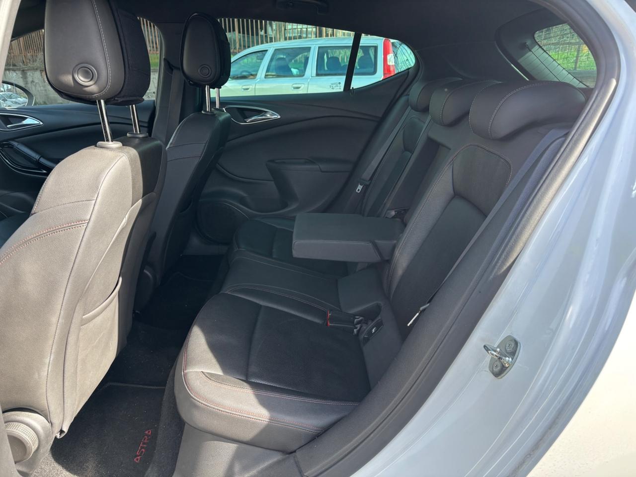 Opel Astra 1.6 BiTurbo 160 CV CDTi Start&Stop 5p. OPC Line