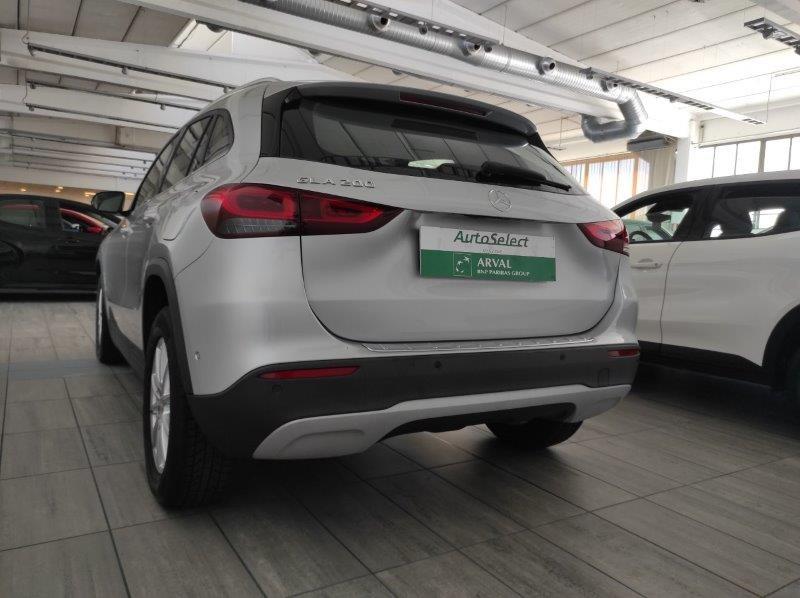 Mercedes-Benz GLA (H247) - GLA 200 Automatic Business