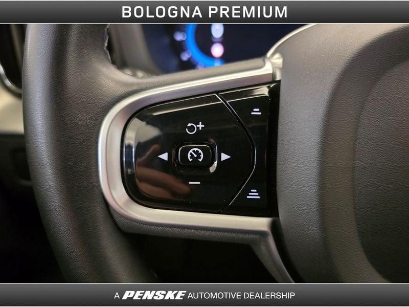 Volvo XC60 XC60 B4 (d) automatico Plus Bright