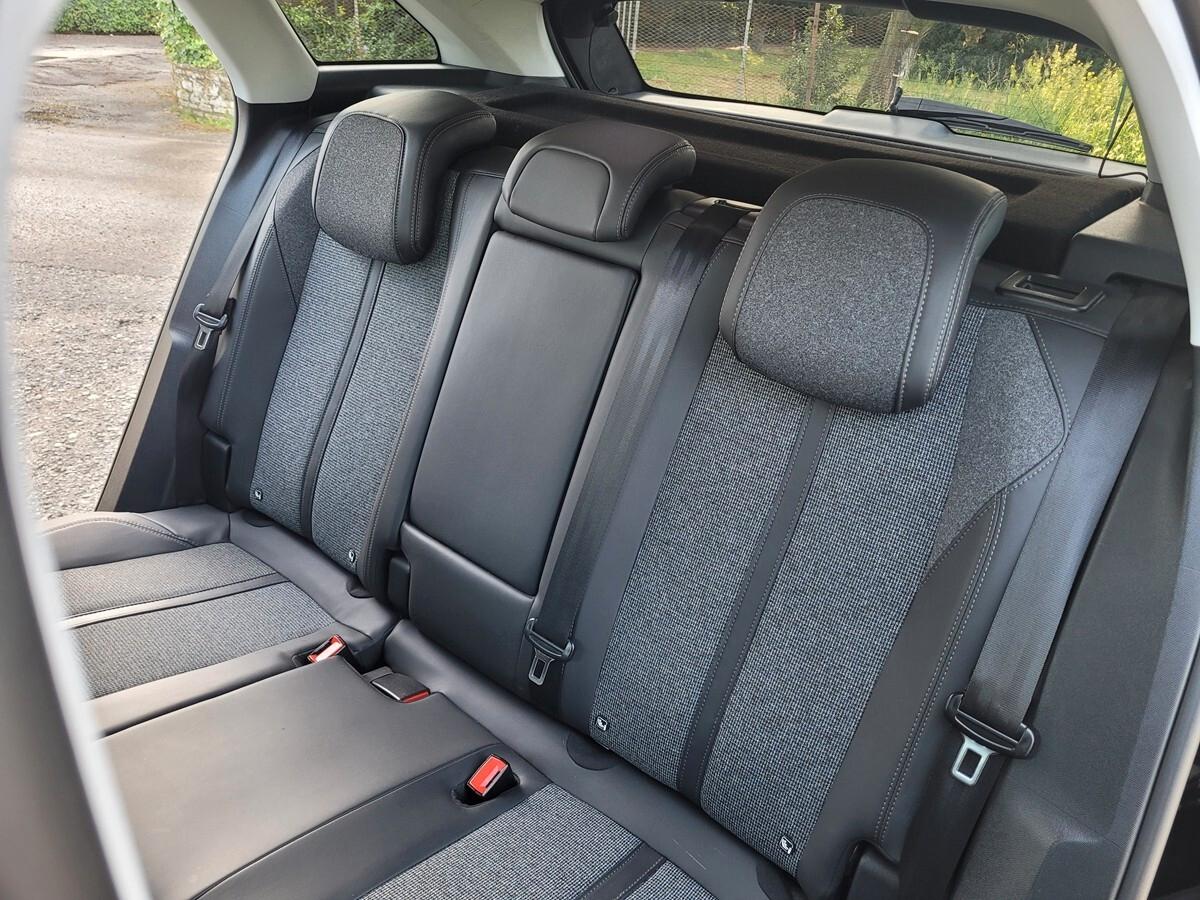 Peugeot 3008 BlueHDi 120 S&S EAT6 Allure