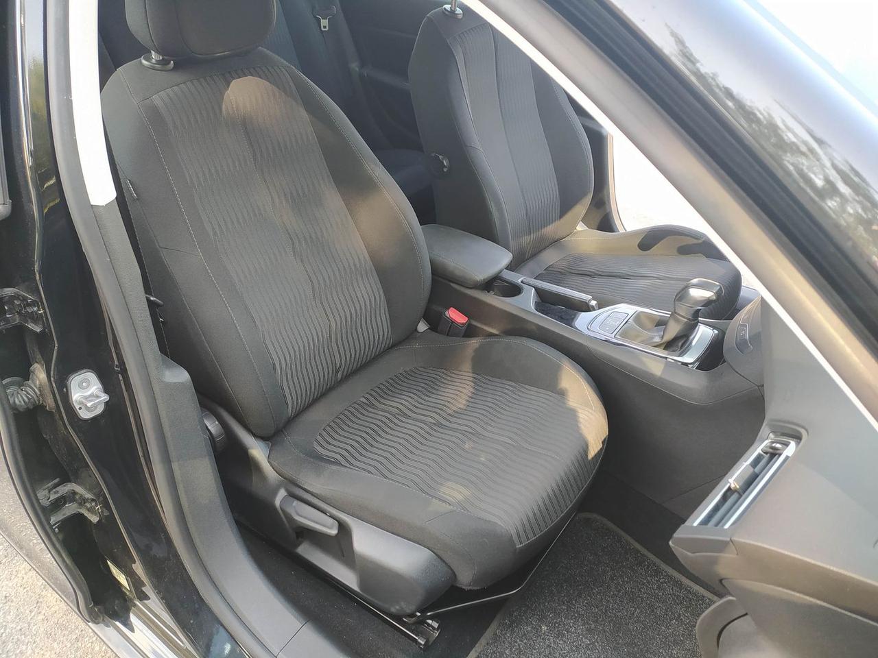 Peugeot 308 GT Line 1.6 Blue HDI 120 #6324