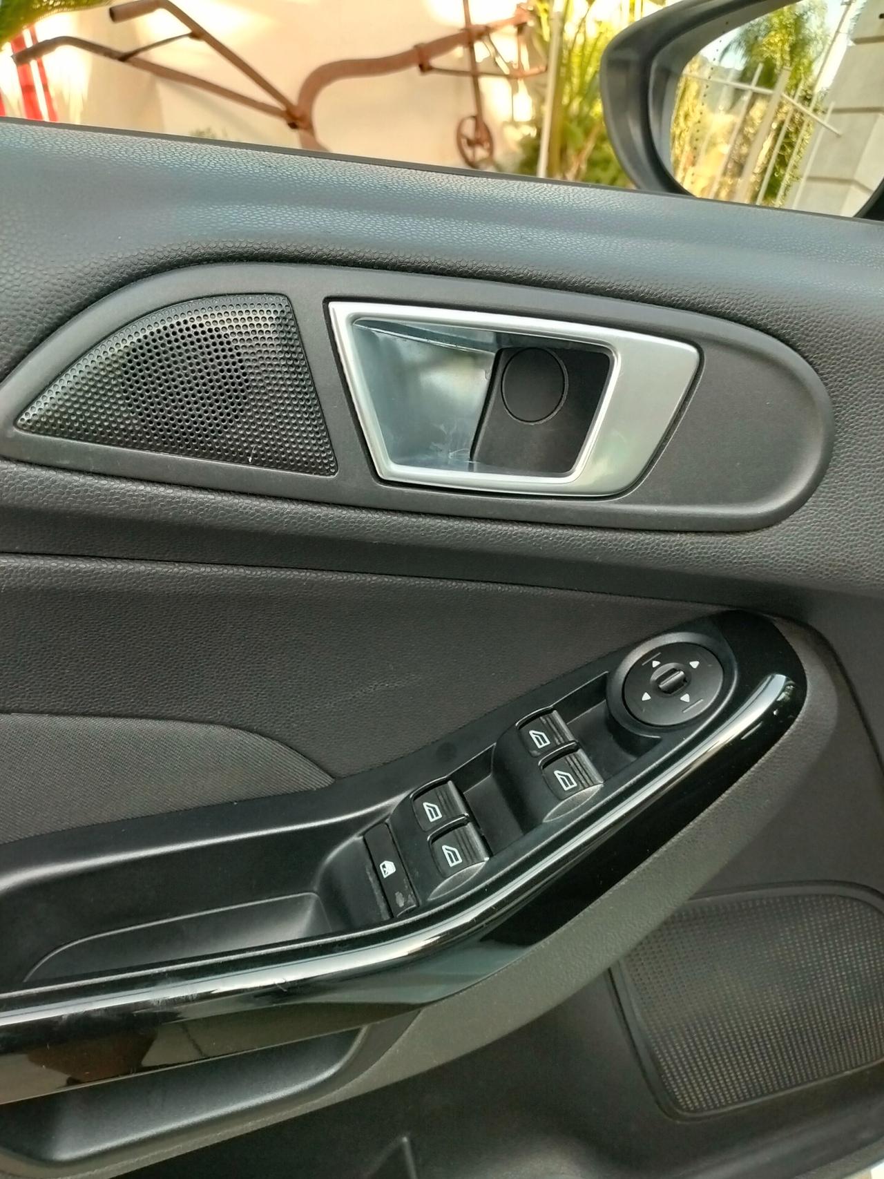 Ford Fiesta 1.4 5p. Bz.- GPL Titanium