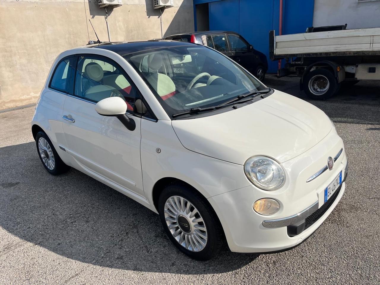 Fiat 500 1.3 mat/95 cv lounge-km 139000-2012