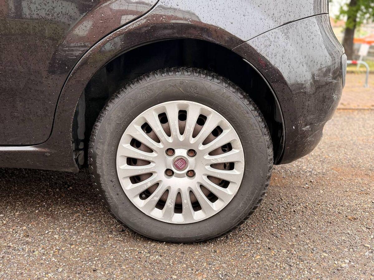 Fiat Punto Evo 1.4 natural power Emotion 70cv 5p