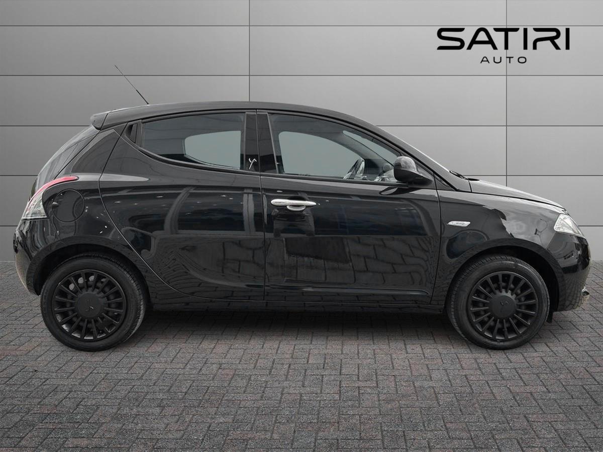 LANCIA Ypsilon III 2015 - ypsilon 1.2 Gold 69cv my16