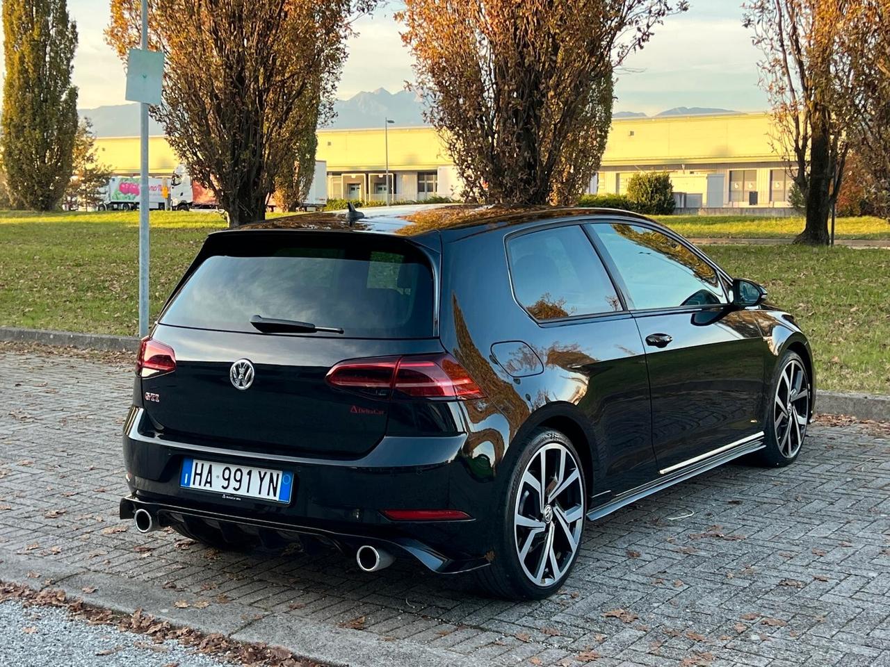 Volkswagen Golf GTI Performance 2.0 245 CV TSI DSG 3p. BMT
