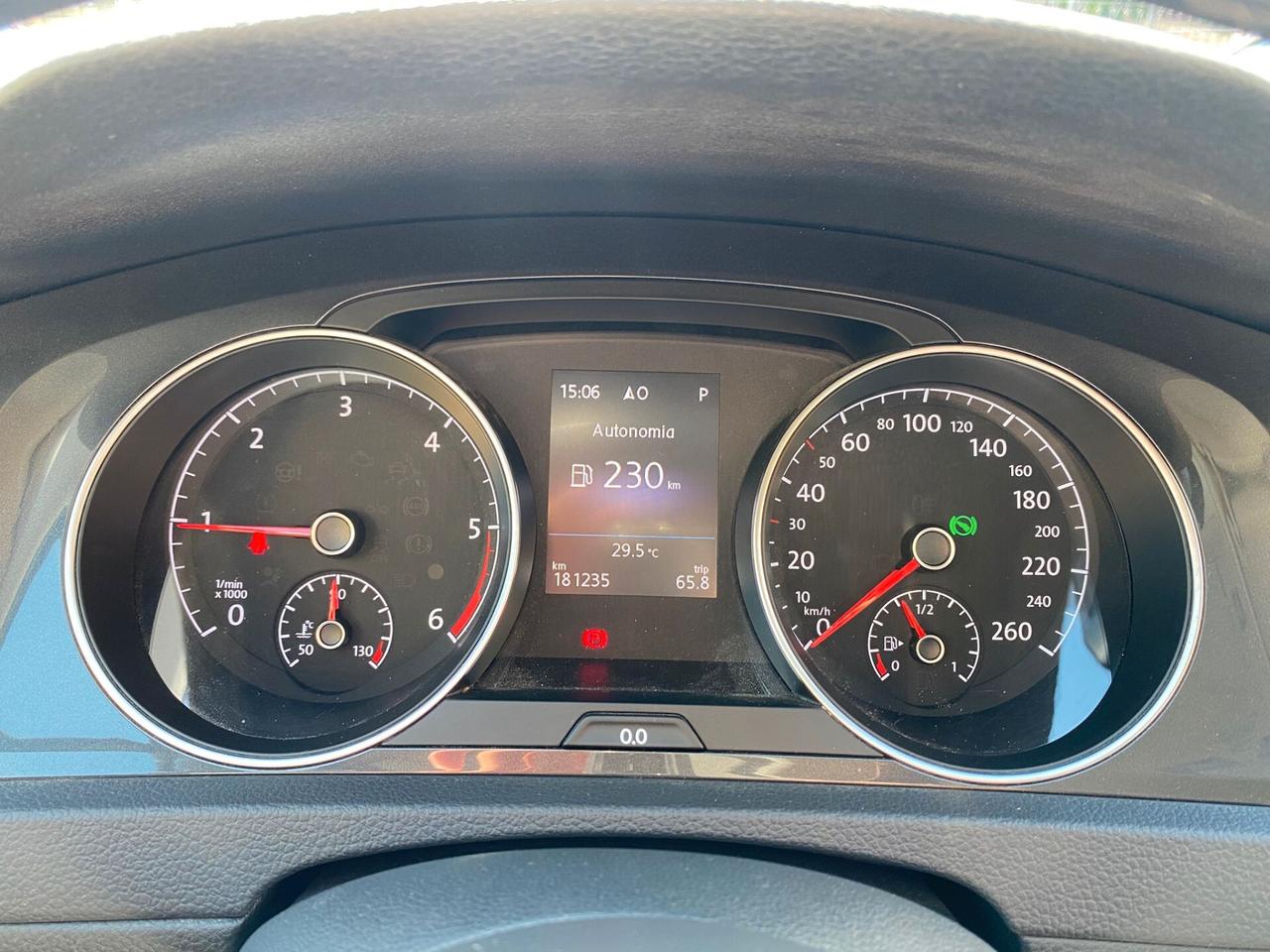 Volkswagen Golf 1.6 TDI 115CV DSG ok neop.