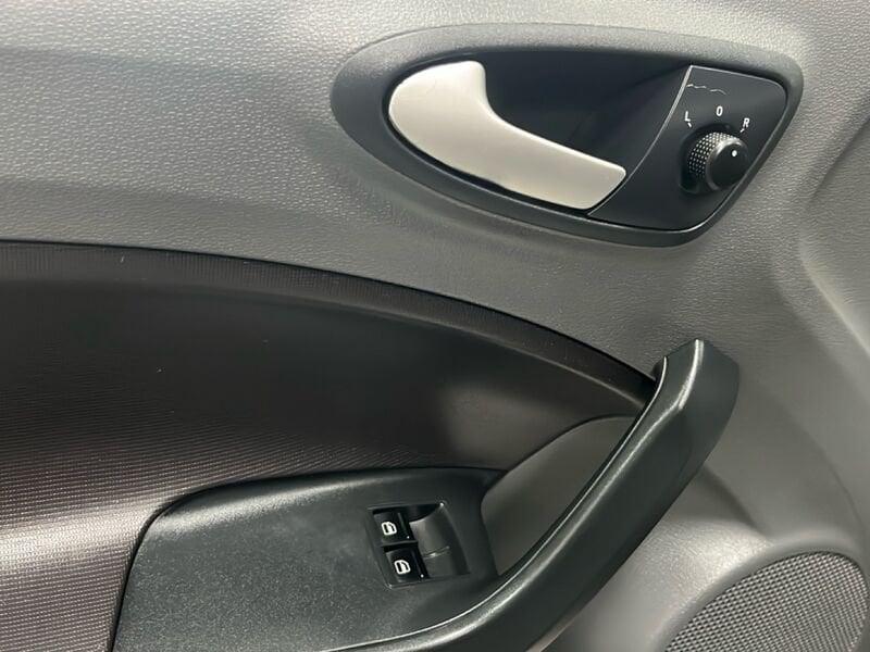 SEAT Ibiza 1.6 TDI 90cv STYLE