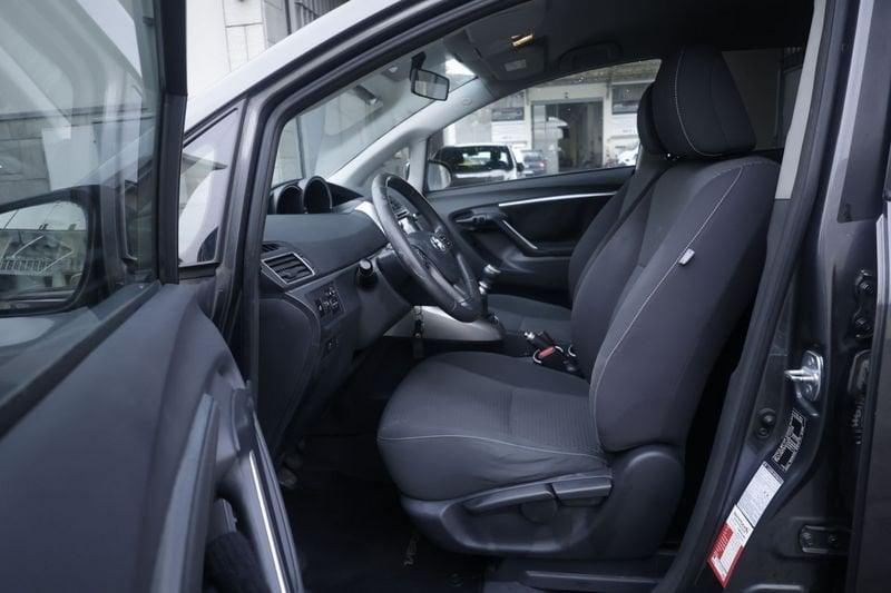 Toyota Verso Toyota Verso 1.6 D-4D Style 7 posti 82KW ANNO 2014