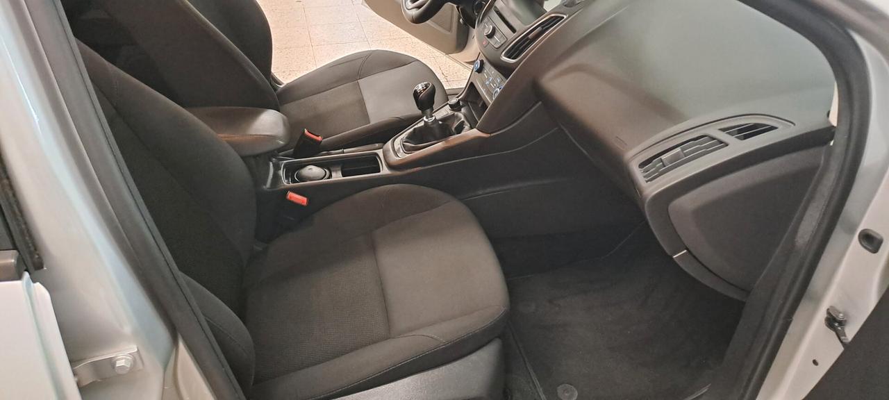Ford Focus 1.5 TDCi 5p UnicoProprietario Neopatentati
