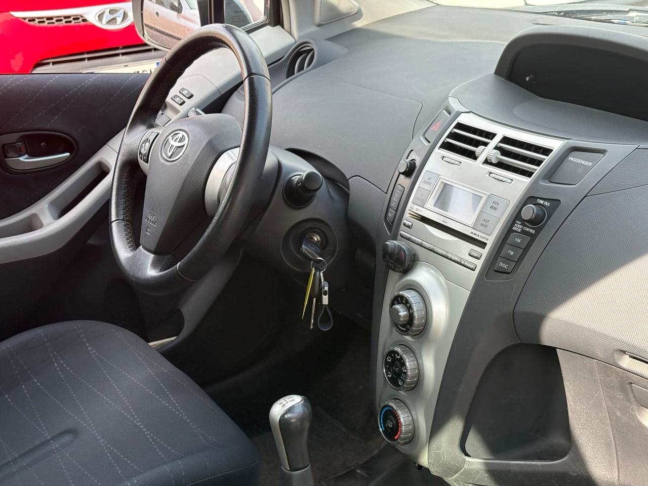 Toyota Yaris 1.3 5 porte Sol