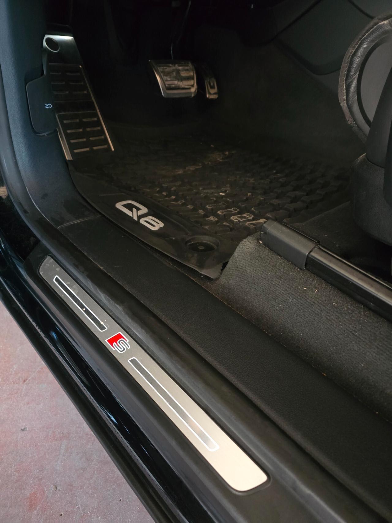 Audi Q8 50 TDI 286 CV quattro tiptronic Sport BlackNight