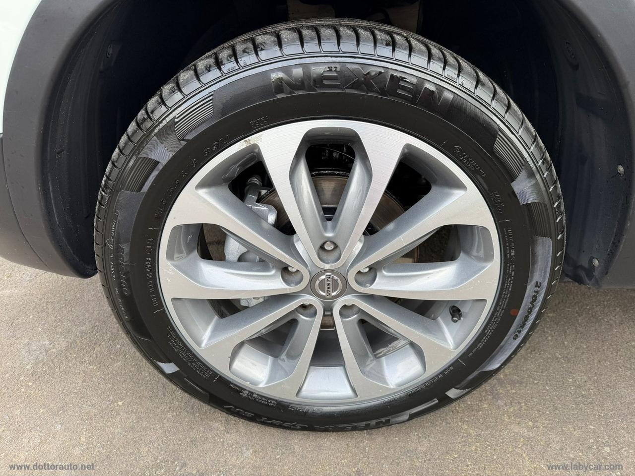 NISSAN Qashqai 1.6 dCi Tekna 4WD