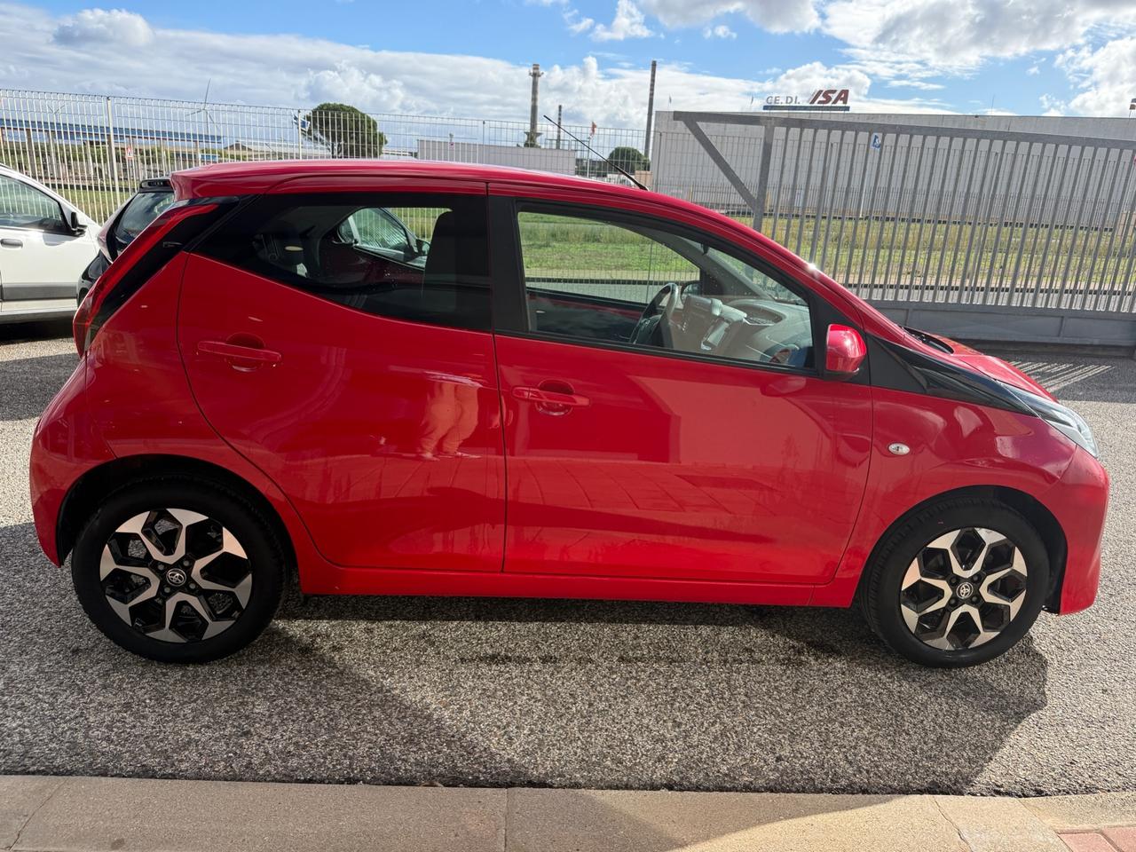 Toyota Aygo 1.0 VVT-i CONNET 23000KM my19"