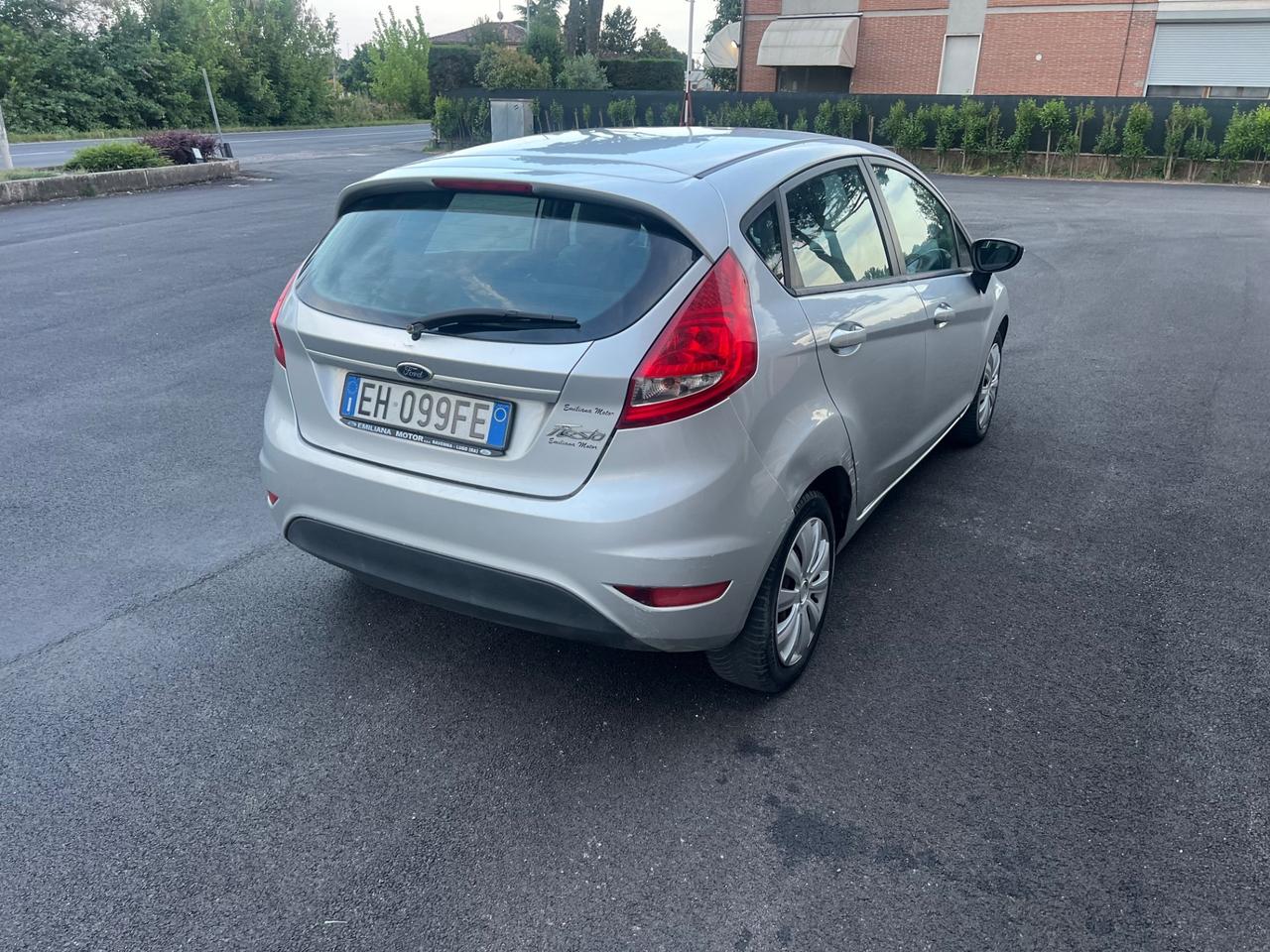 Ford Fiesta 1.4 TDCi 70CV 5 porte Titanium