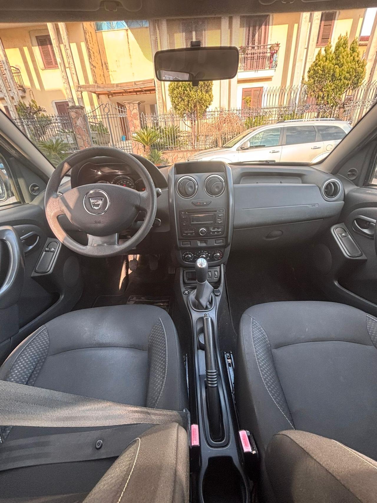 Dacia Duster 1.6 115 SES 4X2 GPL SERIE BLACK SHADOW