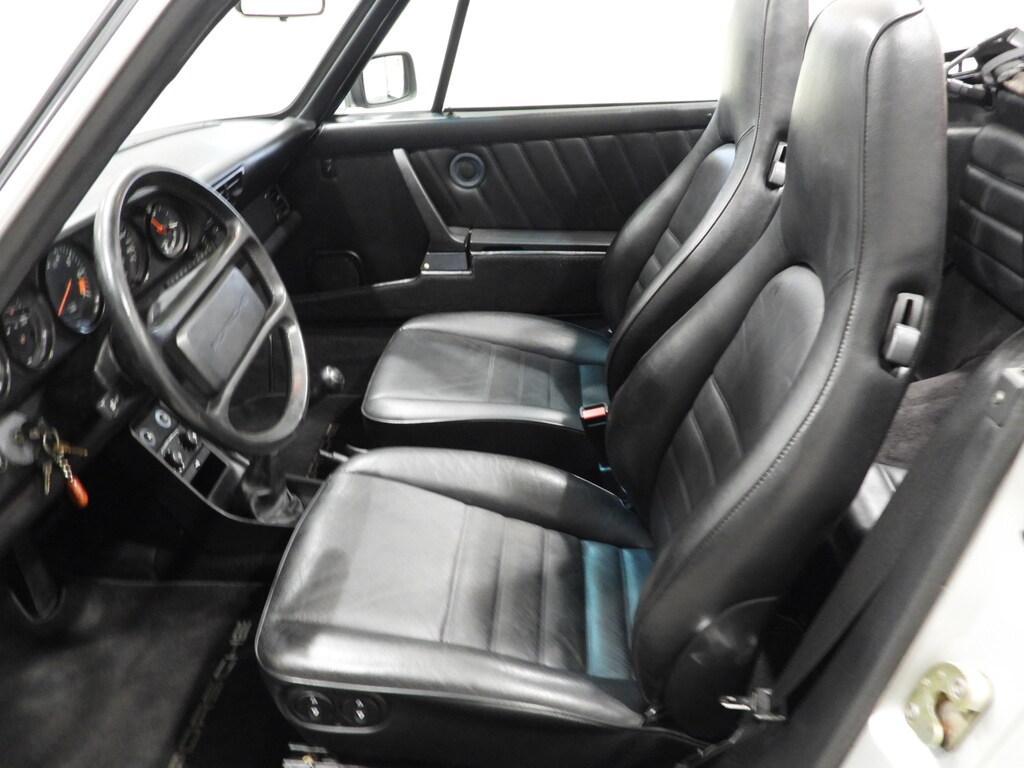 Porsche 911 Cabrio 3.2 Carrera