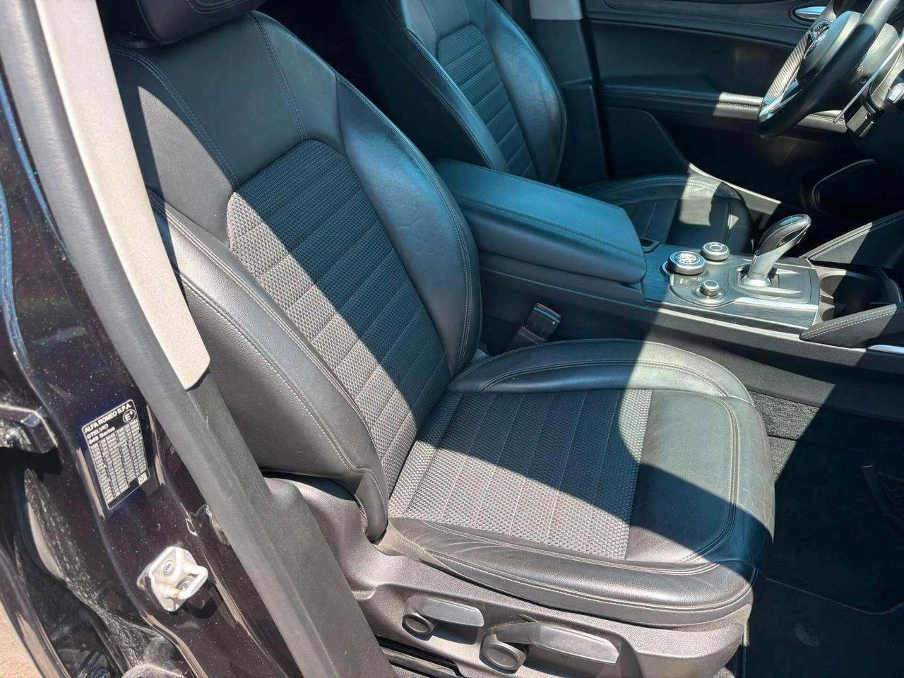 Alfa Romeo Stelvio 2.2 Turbodiesel 180 CV AT8 Q4 Business