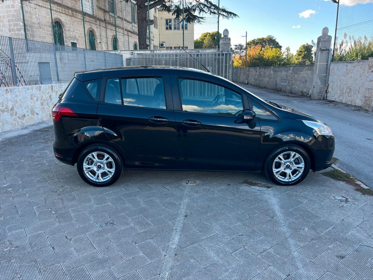 Ford B-Max 1.5 TDCi 75 CV Titanium NeoPatentati