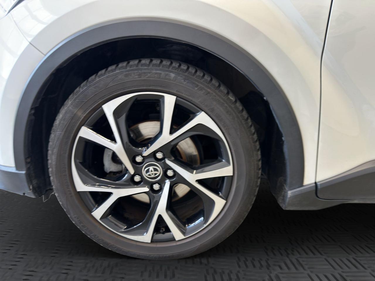Toyota C-HR 1.8h Trend 2wd e-cvt