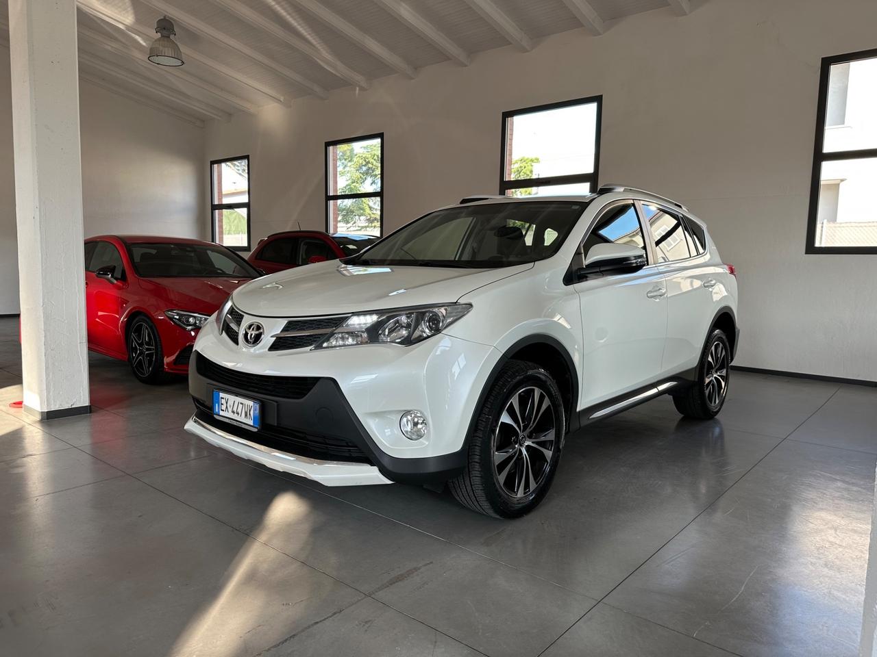 Toyota RAV 4 RAV4 2.0 D-4D 2WD Style White Ed.