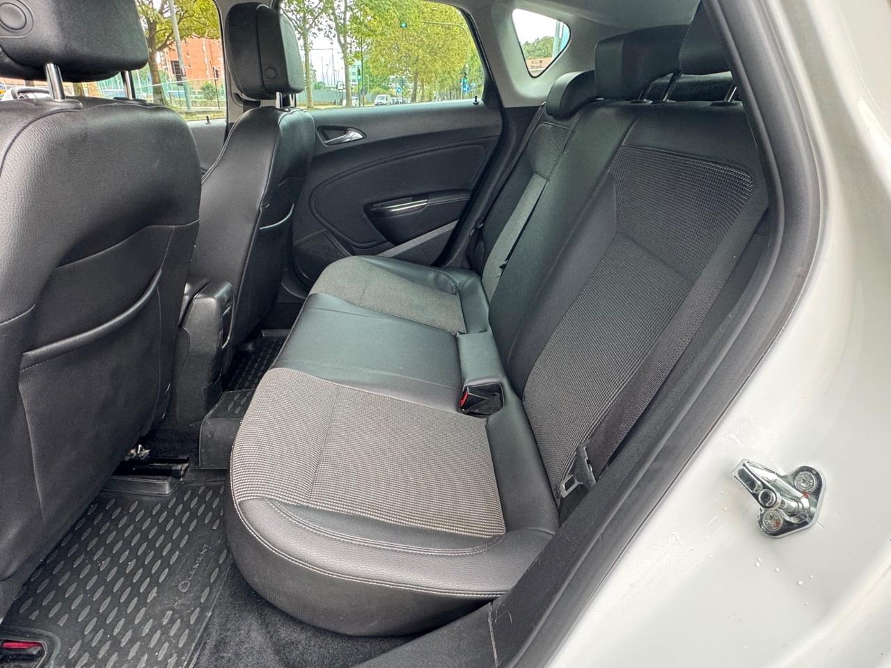 Opel Astra 1.4 Turbo 140CV 5 porte Cosmo