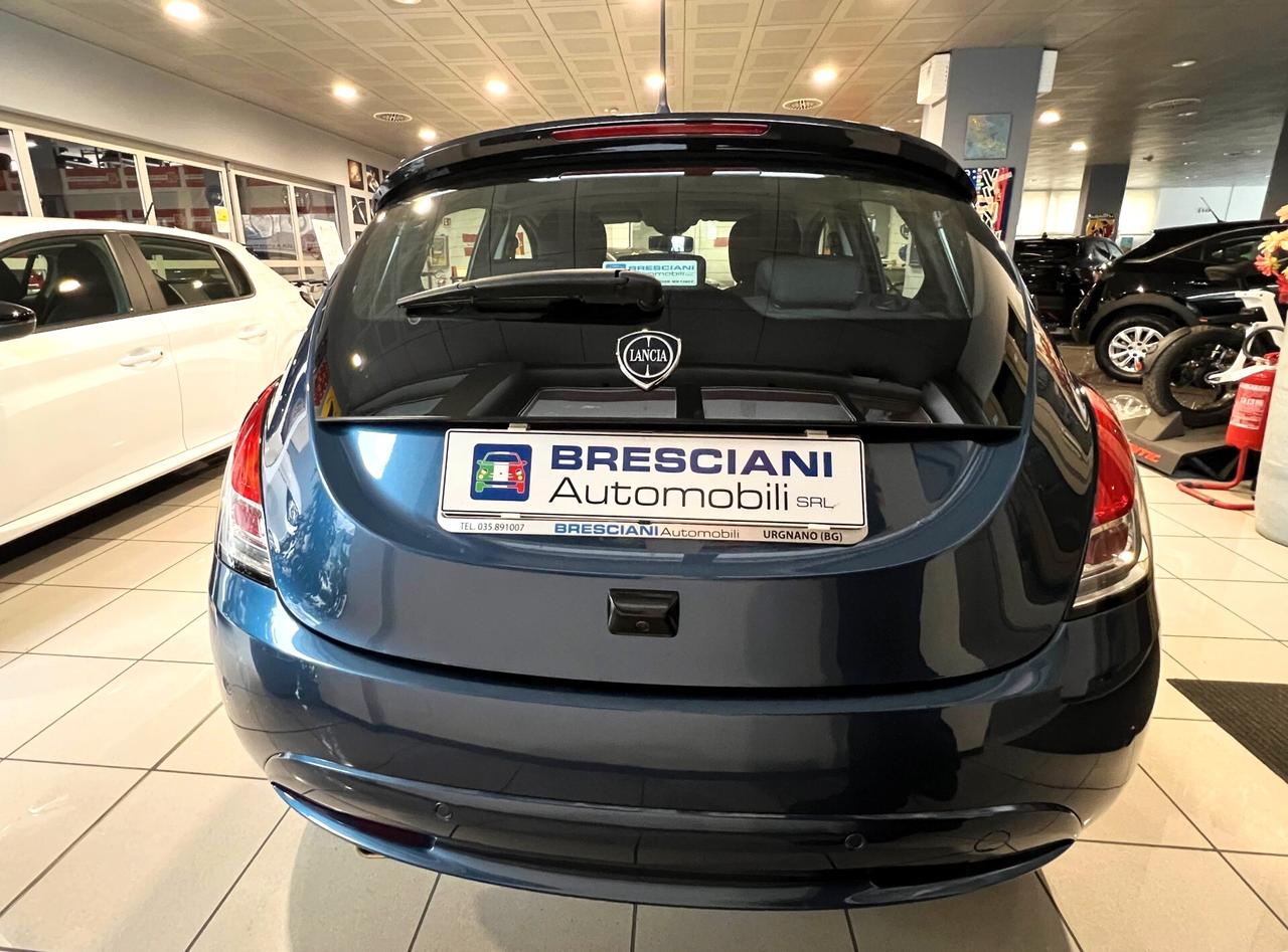 Lancia Ypsilon 1.0 FireFly 5 porte S&S Hybrid Platino